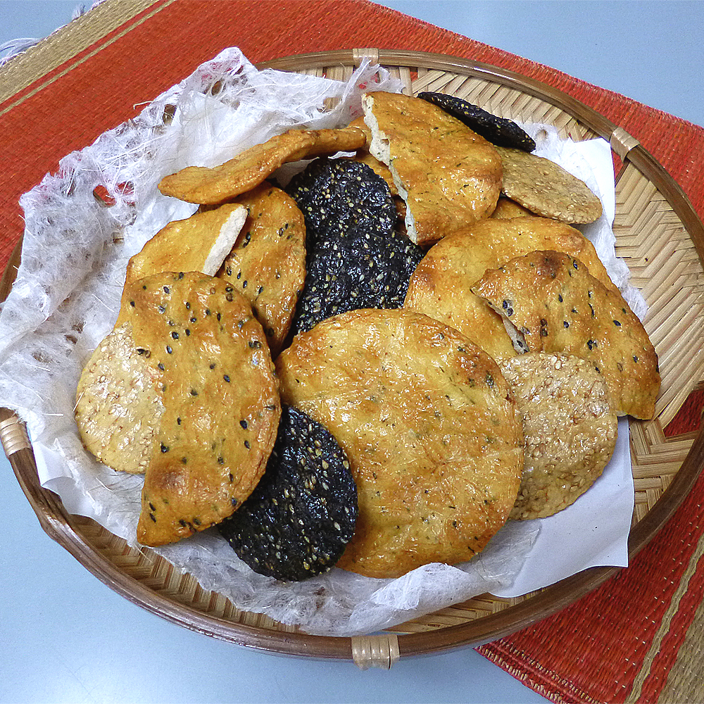 【送料無料※北海道・沖縄等一部地域除く】岩手県 「味泉」 美味しいお米で作った こわれ煎餅6種詰め合わせ